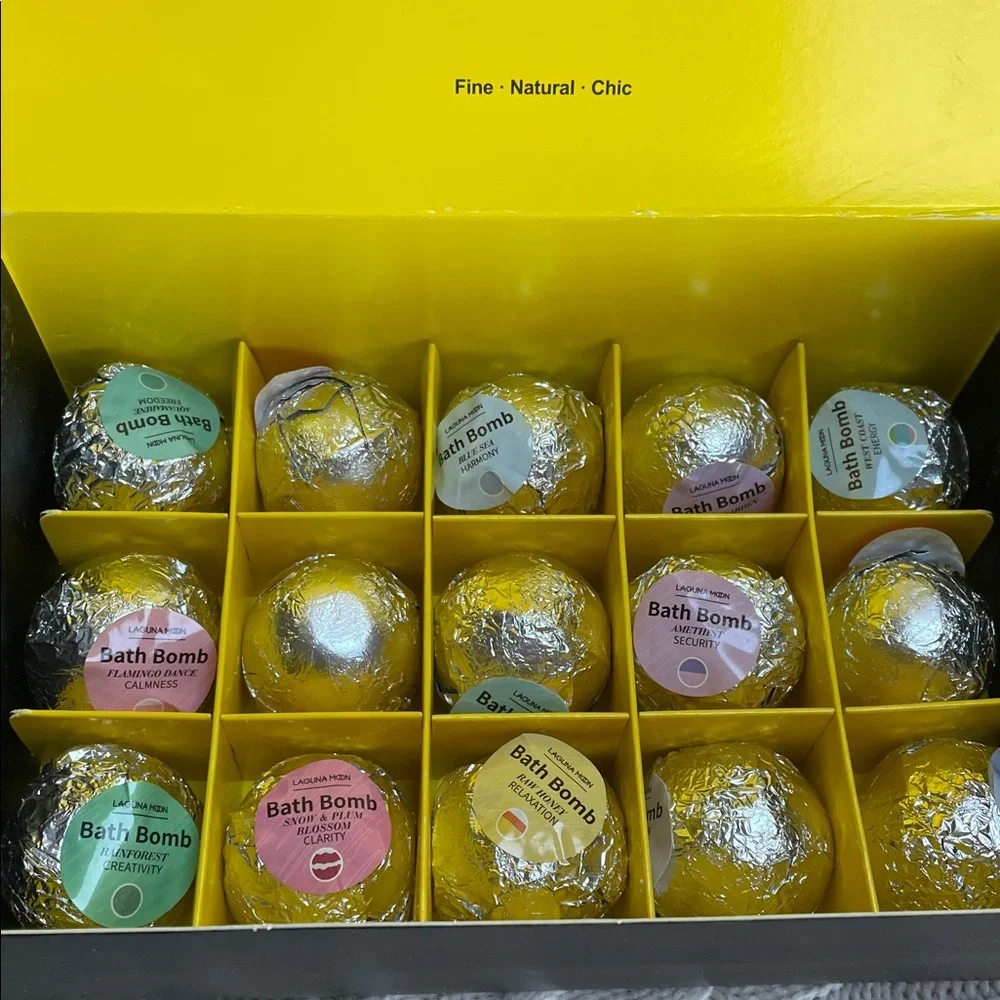 NWOT Laguna Moon 28 bath bomb set 2 tiered black box energy clarity creativity